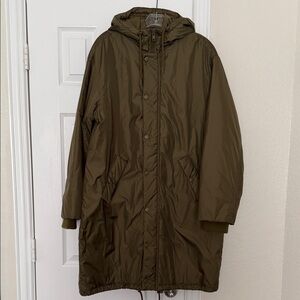 Aritzia TNA long insulated puffer coat olive green sz M